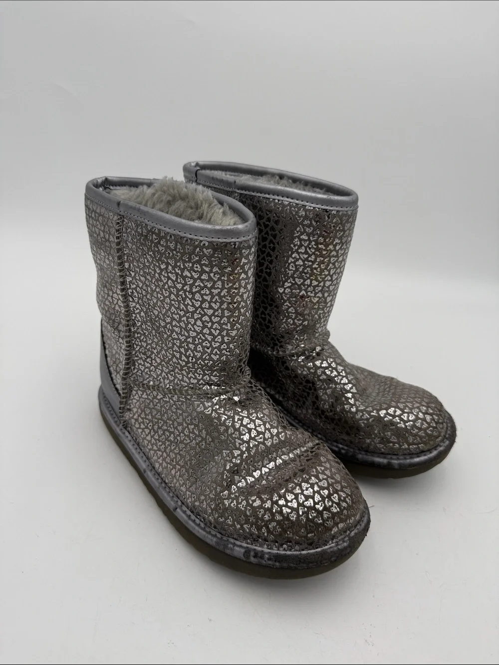 Ugg Sparkle Metallic Heart Winter Boots - Silver Gray kids 3 comfy casual school